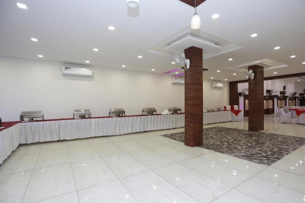 Hotel Rajmohan Palace 瓜廖尔 外观 照片